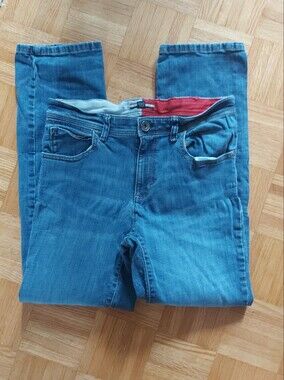 Tommy Hilfiger Women's Skinny Jeans in Blue with Red Waistband Accent